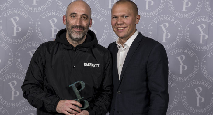 VIDEO: A car lift catalogue pinched The Publishing Prize typography prize 102317043